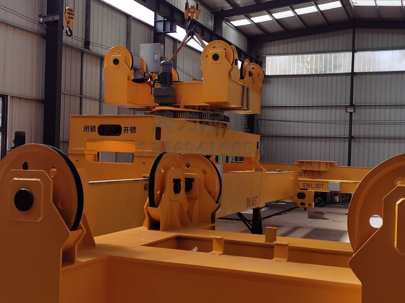 集裝箱吊具的結構與工作原理