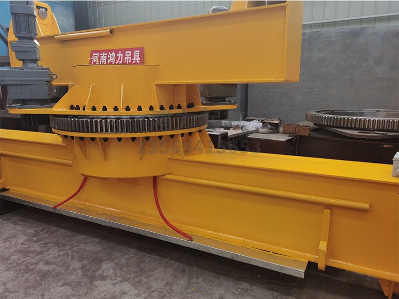 電動(dòng)旋轉(zhuǎn)電磁掛梁吊具